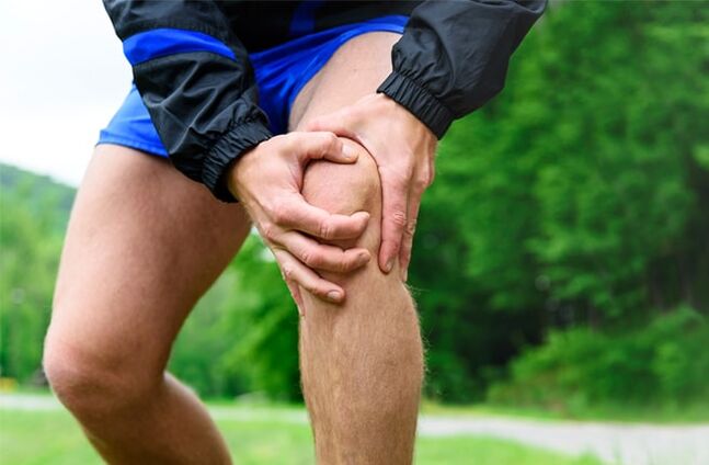 Knee pain can be a symptom of articulation